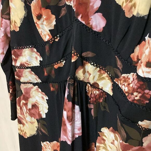 NWT Taylor Dresses black floral maxi dress Size 24W (runs large) - Picture 3 of 9